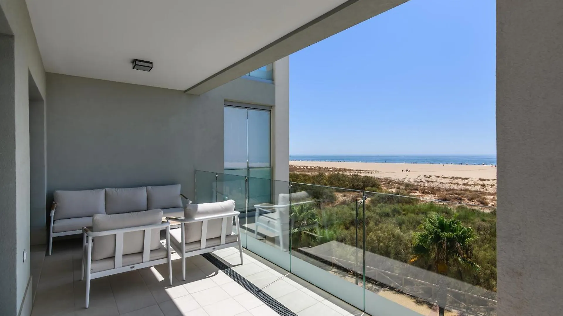 Los Camaleones By H - Playa De Los Haraganes Hlhc1203P17 Isla Canela